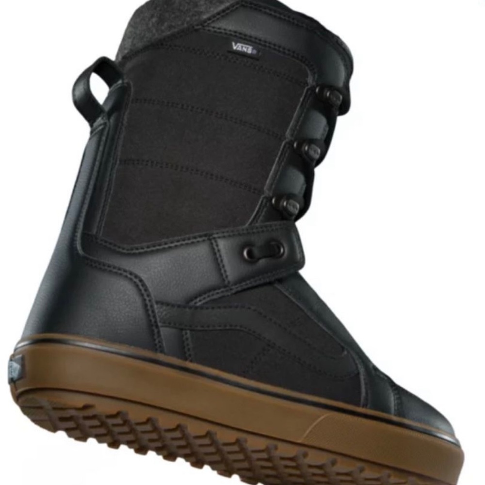 New Men’s size 8.5 vans snowboard boots